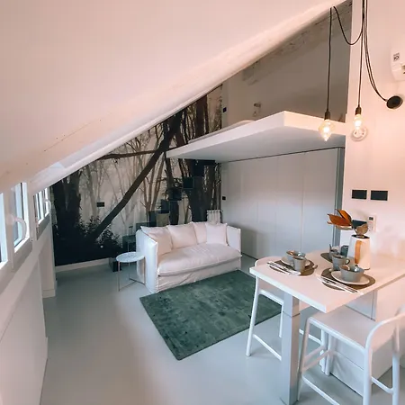 Mansarda In Bianco By Wonderful Italy Apartment