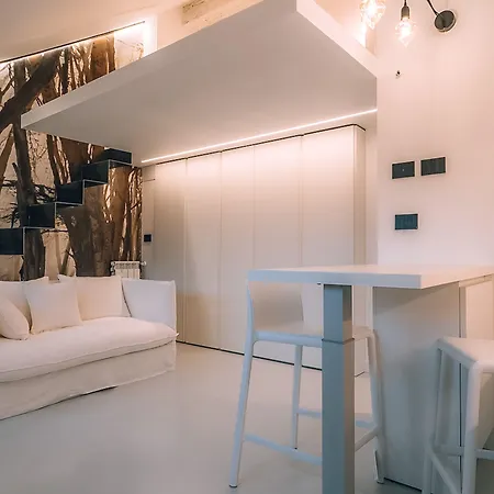 Mansarda In Bianco By Wonderful Italy Apartment