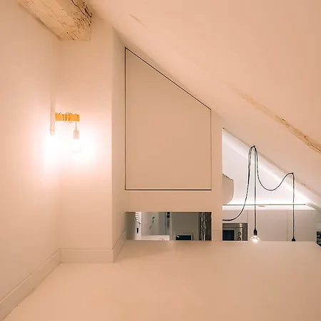 Mansarda In Bianco By Wonderful Italy * Torino